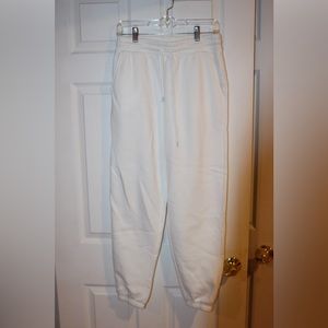 Forever 21 white sweatpants joggers size medium